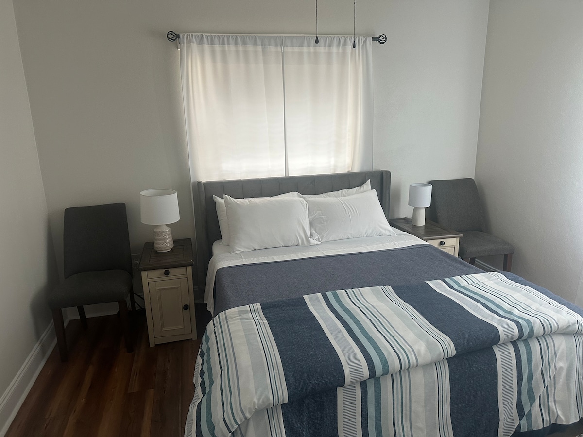 First queen bedroom